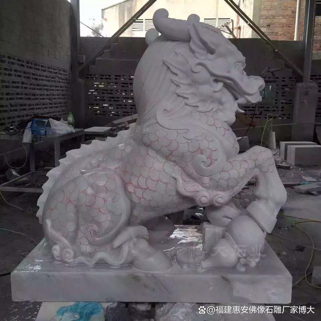 置详解：最佳摆放点与注意事项j9九游会登录石雕麒麟安放位(图12)