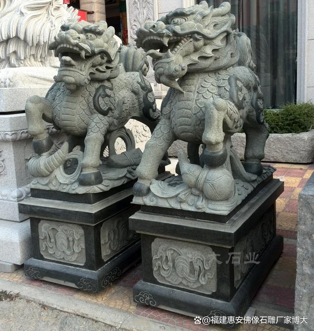 置详解：最佳摆放点与注意事项j9九游会登录石雕麒麟安放位(图7)